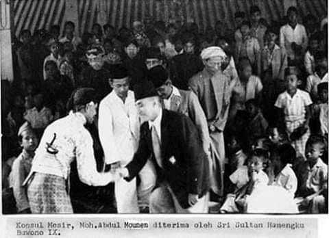 Sri Sultan HB IX Menerima M. Abdul Muin(Sumber: internet)